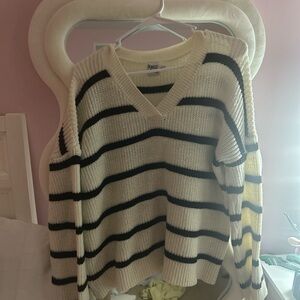 Women's Striped V-Neck Sweater